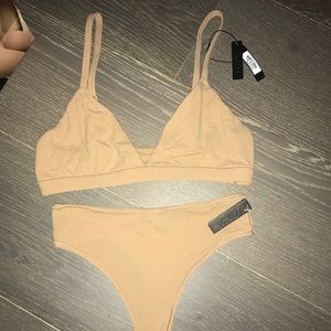 Skims seamless bra and thong